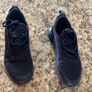 Black nike kid shoes